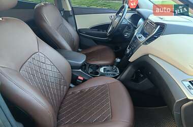 Позашляховик / Кросовер Hyundai Santa FE 2015 в 
