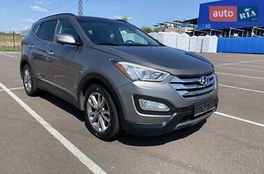 Внедорожник / Кроссовер Hyundai Santa FE 2015 в Ровно