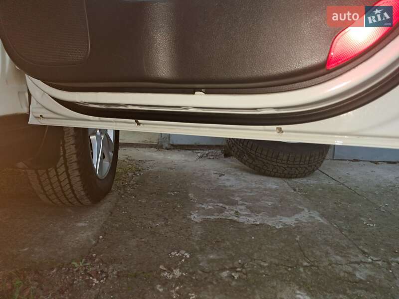 Позашляховик / Кросовер Hyundai Santa FE 2012 в Ізмаїлі