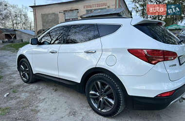 Позашляховик / Кросовер Hyundai Santa FE 2014 в 