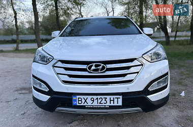 Позашляховик / Кросовер Hyundai Santa FE 2014 в 