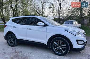 Позашляховик / Кросовер Hyundai Santa FE 2014 в 