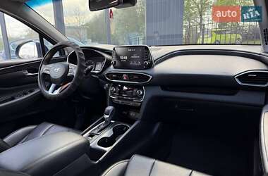 Внедорожник / Кроссовер Hyundai Santa FE 2018 в 