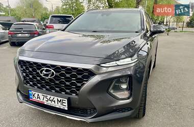 Позашляховик / Кросовер Hyundai Santa FE 2019 в 
