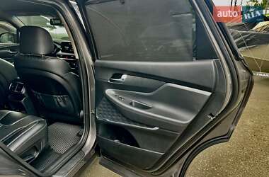 Позашляховик / Кросовер Hyundai Santa FE 2019 в 
