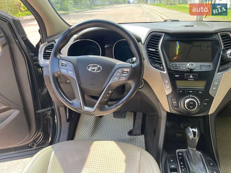 Внедорожник / Кроссовер Hyundai Santa FE 2013 в Чернигове
