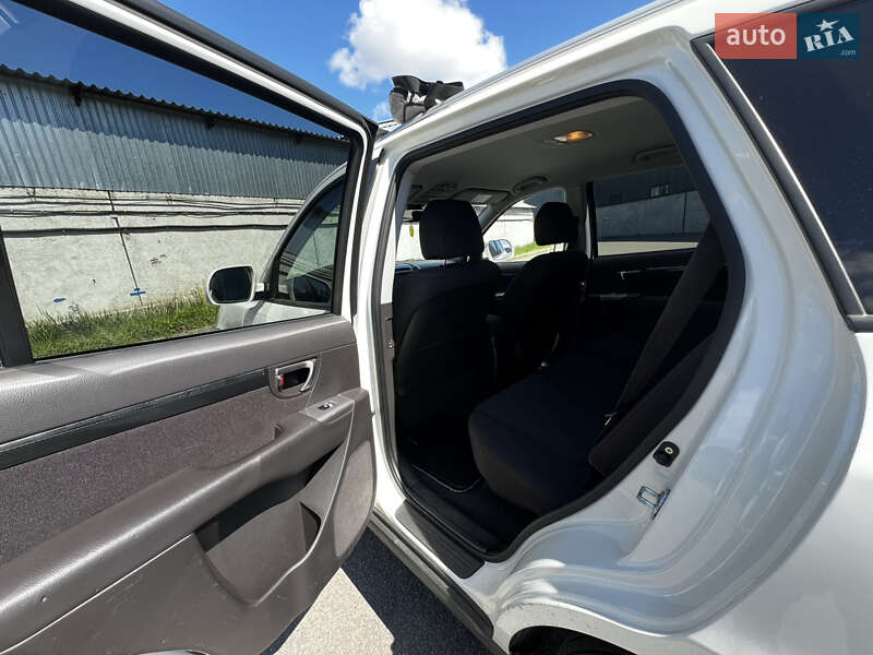 Внедорожник / Кроссовер Hyundai Santa FE 2010 в Киеве