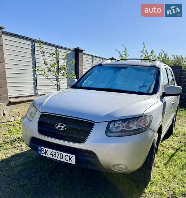 Внедорожник / Кроссовер Hyundai Santa FE 2009 в 