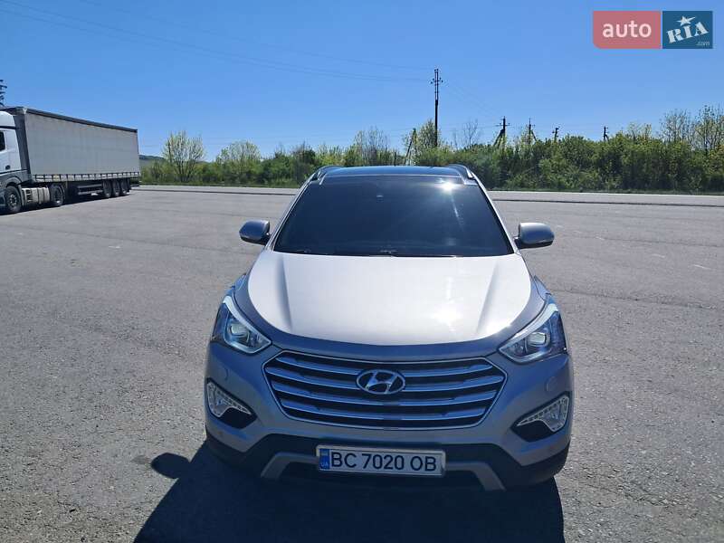 Позашляховик / Кросовер Hyundai Santa FE 2013 в 