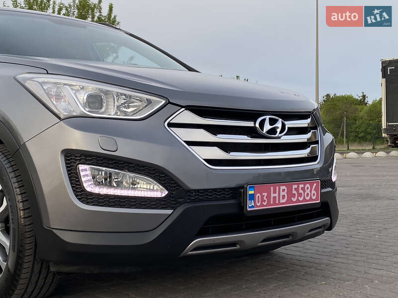 Позашляховик / Кросовер Hyundai Santa FE 2014 в Радивиліві