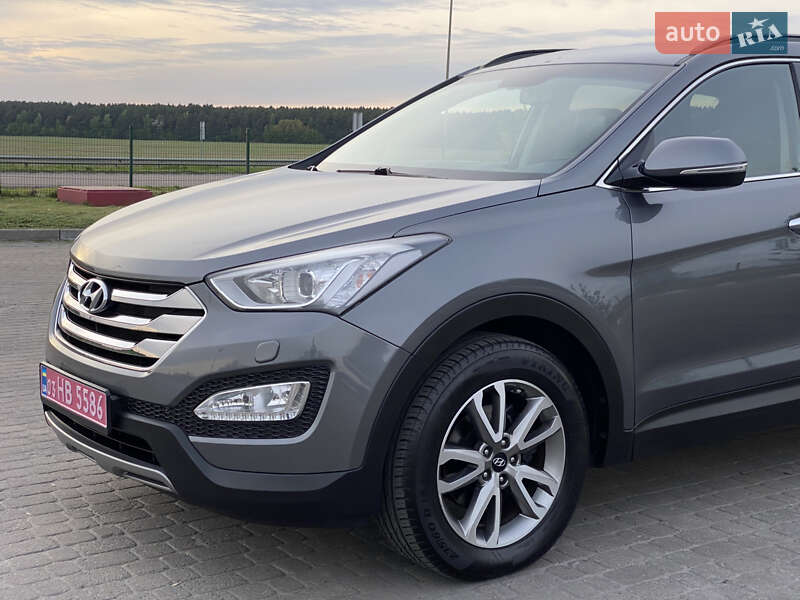 Позашляховик / Кросовер Hyundai Santa FE 2014 в Радивиліві