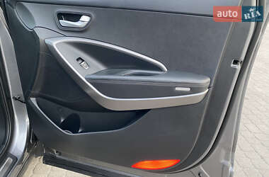 Внедорожник / Кроссовер Hyundai Santa FE 2014 в 