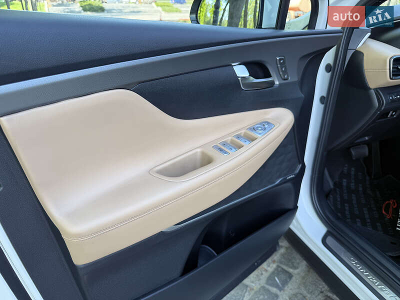 Позашляховик / Кросовер Hyundai Santa FE 2020 в Києві