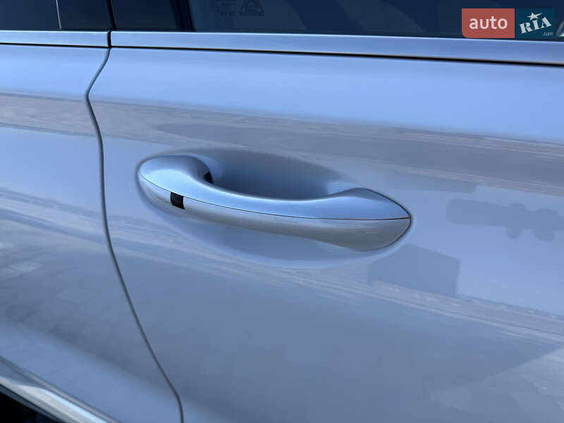 Позашляховик / Кросовер Hyundai Santa FE 2020 в Києві