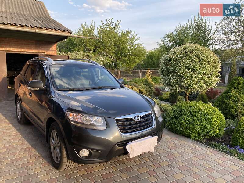 Позашляховик / Кросовер Hyundai Santa FE 2011 в Полтаві