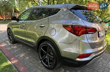 Позашляховик / Кросовер Hyundai Santa FE 2017 в 