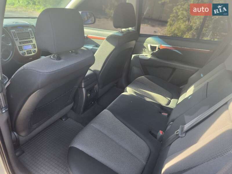 Внедорожник / Кроссовер Hyundai Santa FE 2009 в Харькове