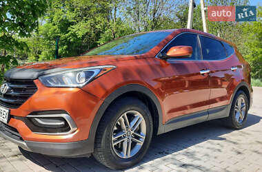 Внедорожник / Кроссовер Hyundai Santa FE 2016 в 