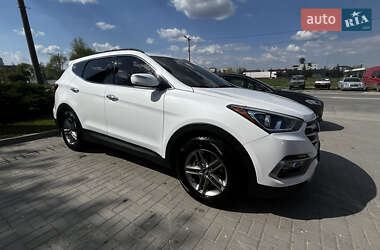 Внедорожник / Кроссовер Hyundai Santa FE 2017 в 