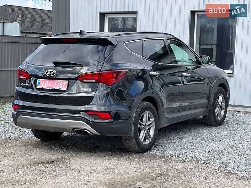 Позашляховик / Кросовер Hyundai Santa FE 2016 в Рівному