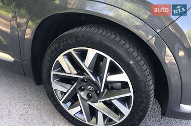 Позашляховик / Кросовер Hyundai Santa FE 2021 в 