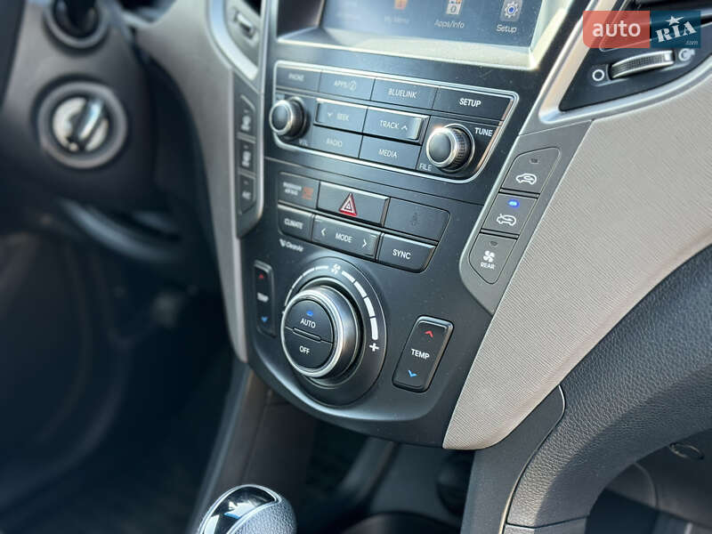 Позашляховик / Кросовер Hyundai Santa FE 2018 в Києві