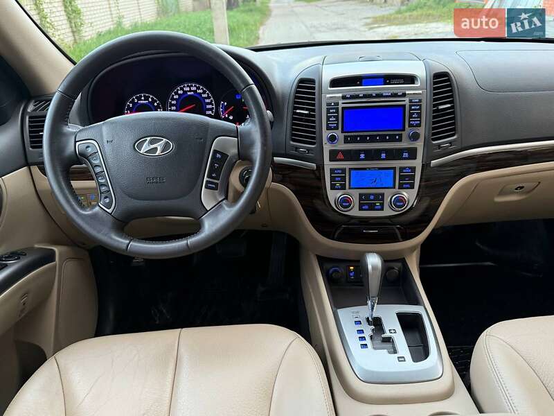 Позашляховик / Кросовер Hyundai Santa FE 2011 в Харкові