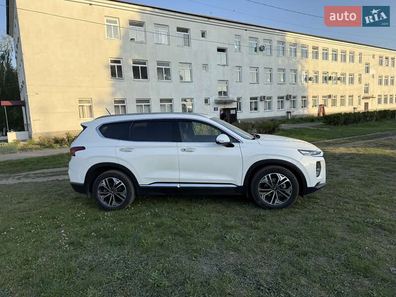 Позашляховик / Кросовер Hyundai Santa FE 2019 в Подільську