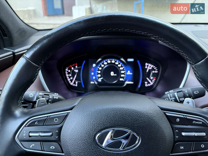 Позашляховик / Кросовер Hyundai Santa FE 2019 в Подільську