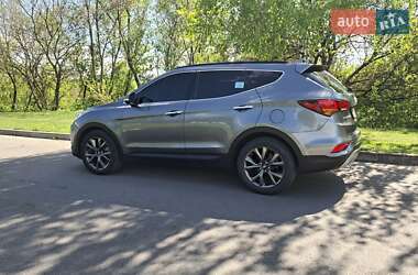 Внедорожник / Кроссовер Hyundai Santa FE 2016 в 