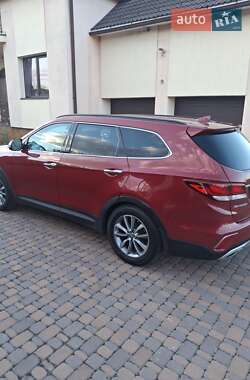 Внедорожник / Кроссовер Hyundai Santa FE 2017 в 