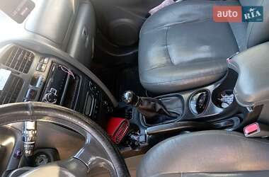 Внедорожник / Кроссовер Hyundai Santa FE 2004 в 