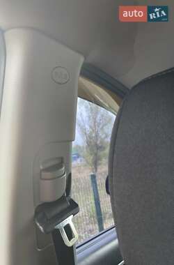 Позашляховик / Кросовер Hyundai Santa FE 2007 в 
