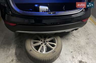 Позашляховик / Кросовер Hyundai Santa FE 2013 в 