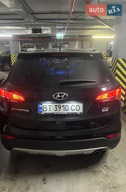 Позашляховик / Кросовер Hyundai Santa FE 2013 в 
