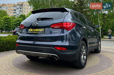 Внедорожник / Кроссовер Hyundai Santa FE 2015 в 