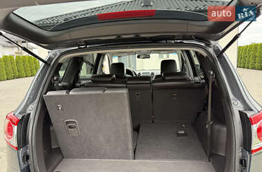 Позашляховик / Кросовер Hyundai Santa FE 2012 в 