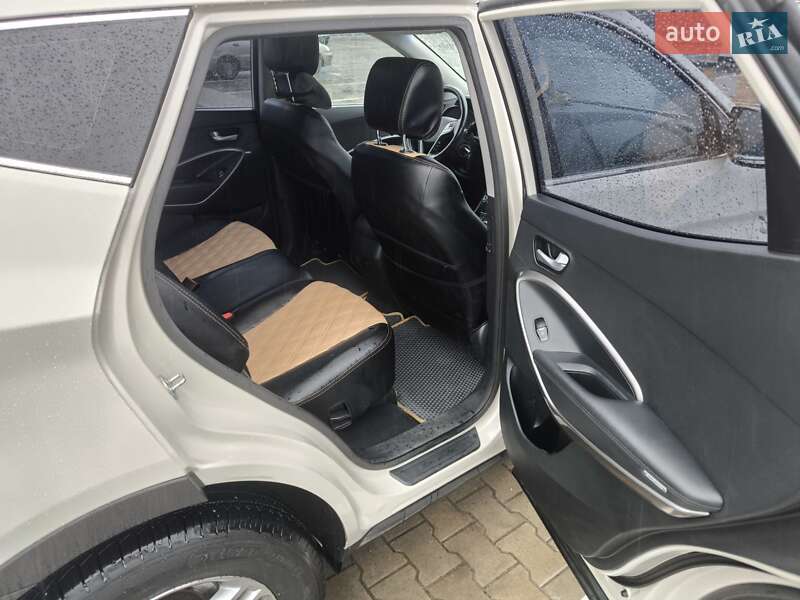 Позашляховик / Кросовер Hyundai Santa FE 2015 в Києві
