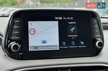 Внедорожник / Кроссовер Hyundai Santa FE 2019 в 