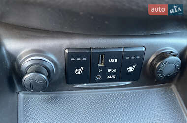 Внедорожник / Кроссовер Hyundai Santa FE 2012 в 