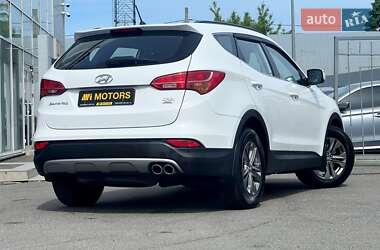 Внедорожник / Кроссовер Hyundai Santa FE 2014 в 