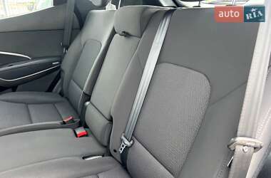 Внедорожник / Кроссовер Hyundai Santa FE 2014 в 