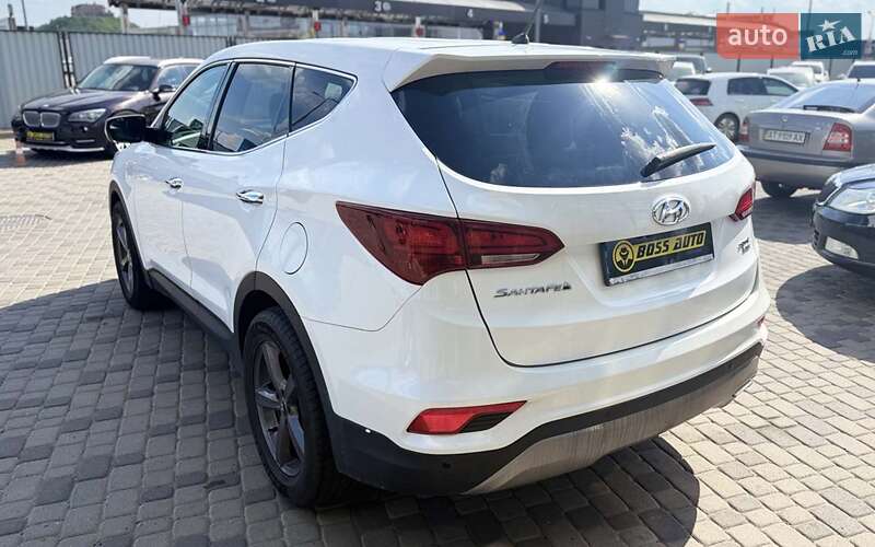 Внедорожник / Кроссовер Hyundai Santa FE 2017 в Мукачево