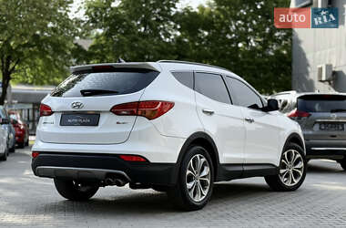 Внедорожник / Кроссовер Hyundai Santa FE 2012 в 