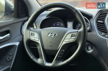 Внедорожник / Кроссовер Hyundai Santa FE 2012 в 