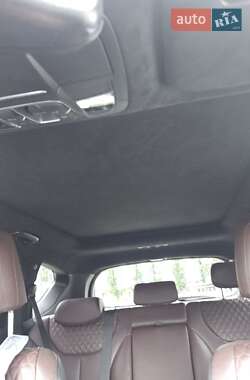 Внедорожник / Кроссовер Hyundai Santa FE 2019 в 