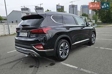 Внедорожник / Кроссовер Hyundai Santa FE 2019 в 