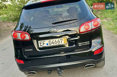 Позашляховик / Кросовер Hyundai Santa FE 2011 в 