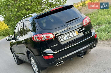 Позашляховик / Кросовер Hyundai Santa FE 2011 в 