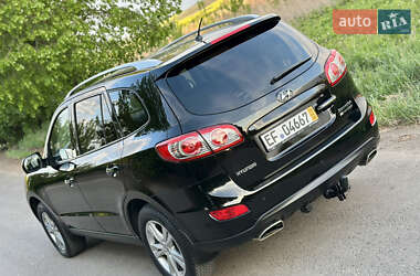 Позашляховик / Кросовер Hyundai Santa FE 2011 в 